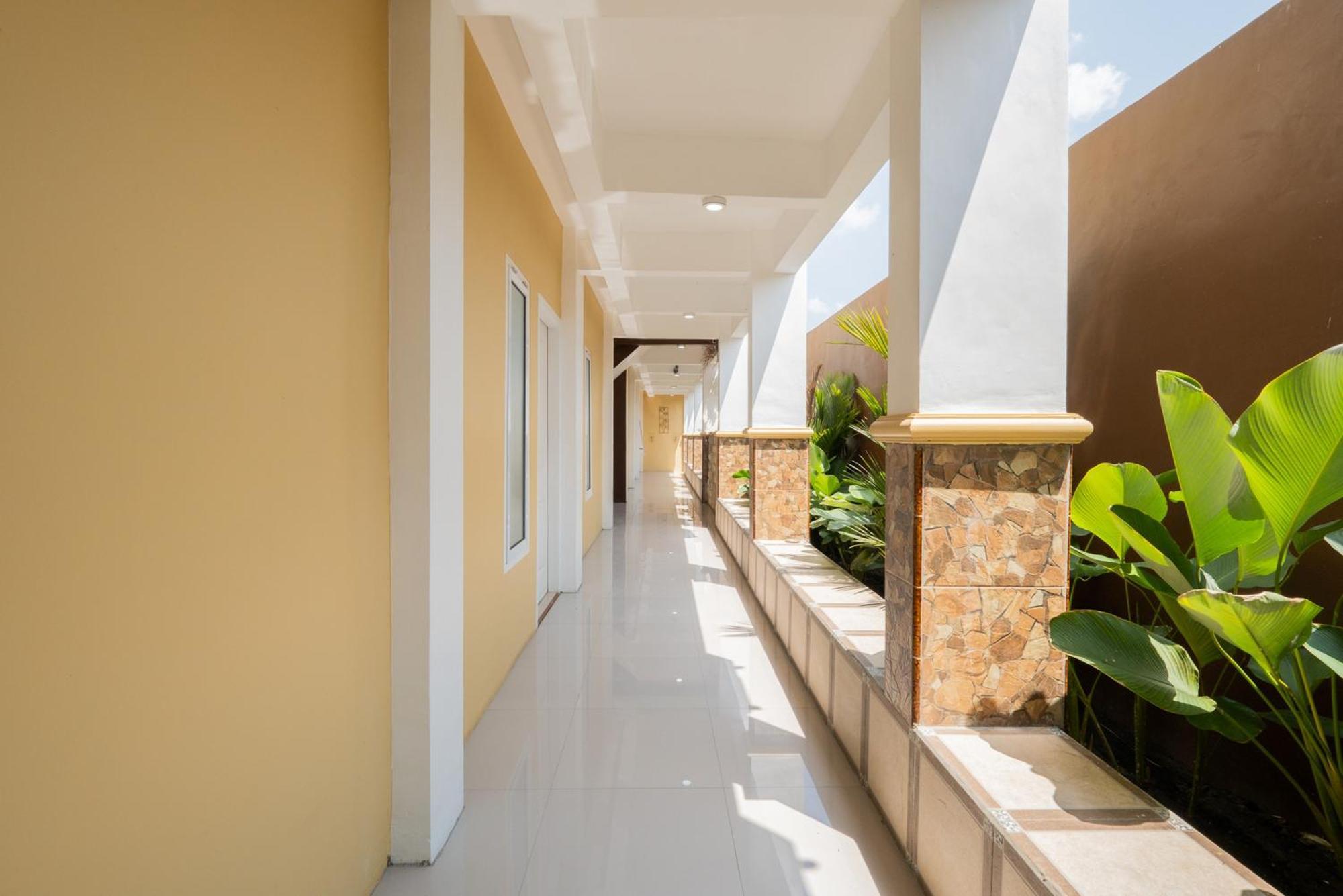 Reddoorz Syariah Near Rsud Dr Iskak Tulungagung Hotel Kedungwaru Luaran gambar
