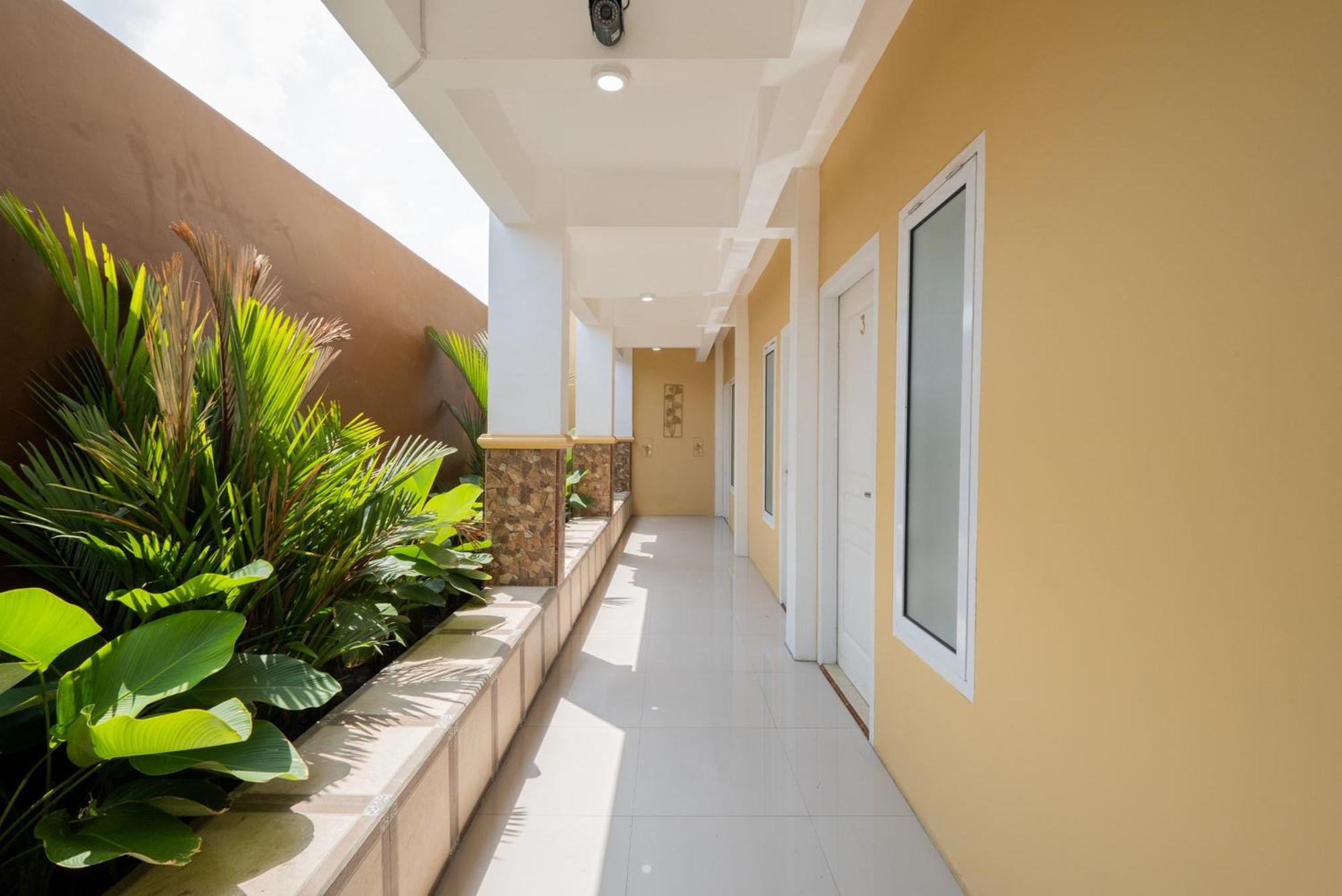 Reddoorz Syariah Near Rsud Dr Iskak Tulungagung Hotel Kedungwaru Luaran gambar