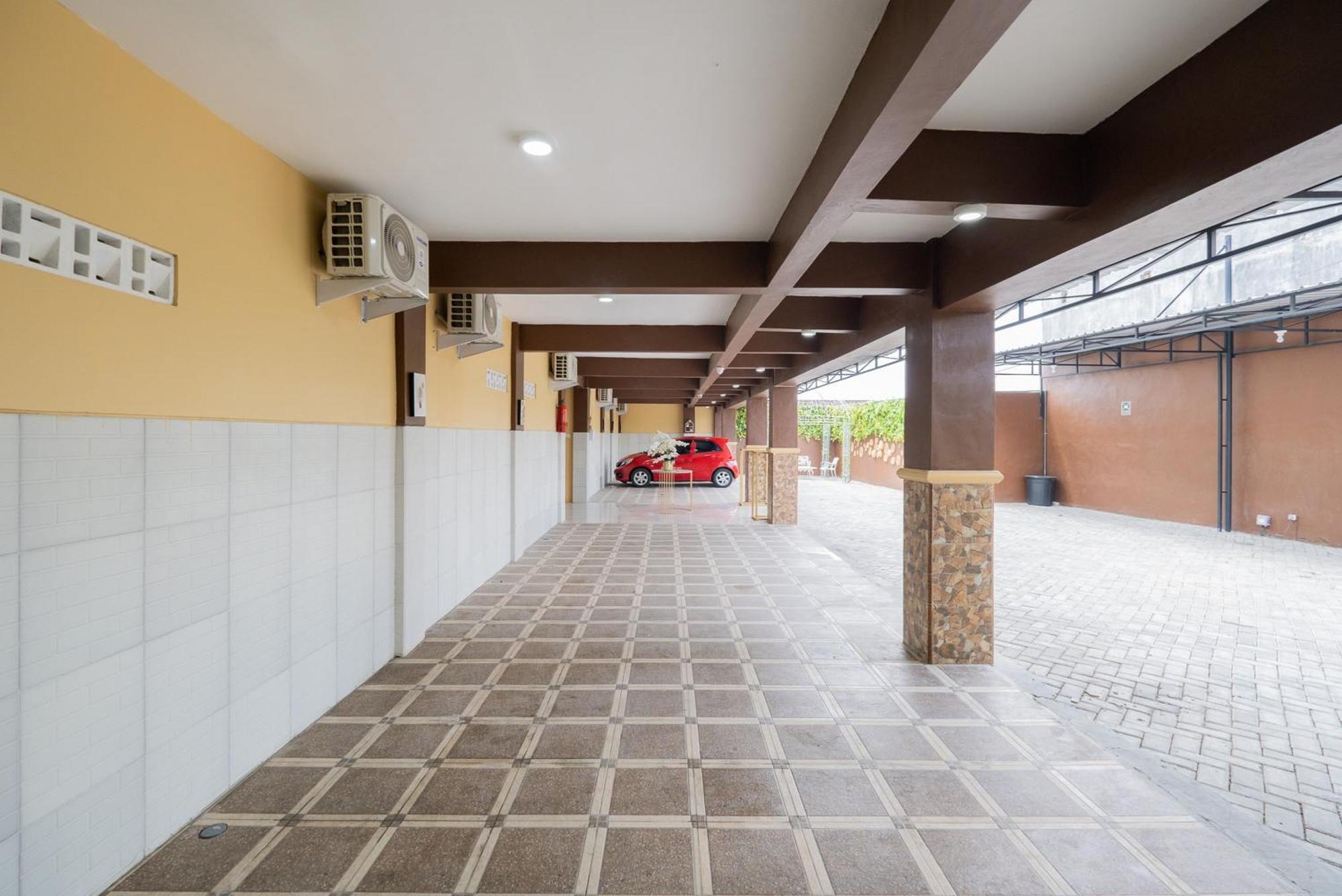 Reddoorz Syariah Near Rsud Dr Iskak Tulungagung Hotel Kedungwaru Luaran gambar
