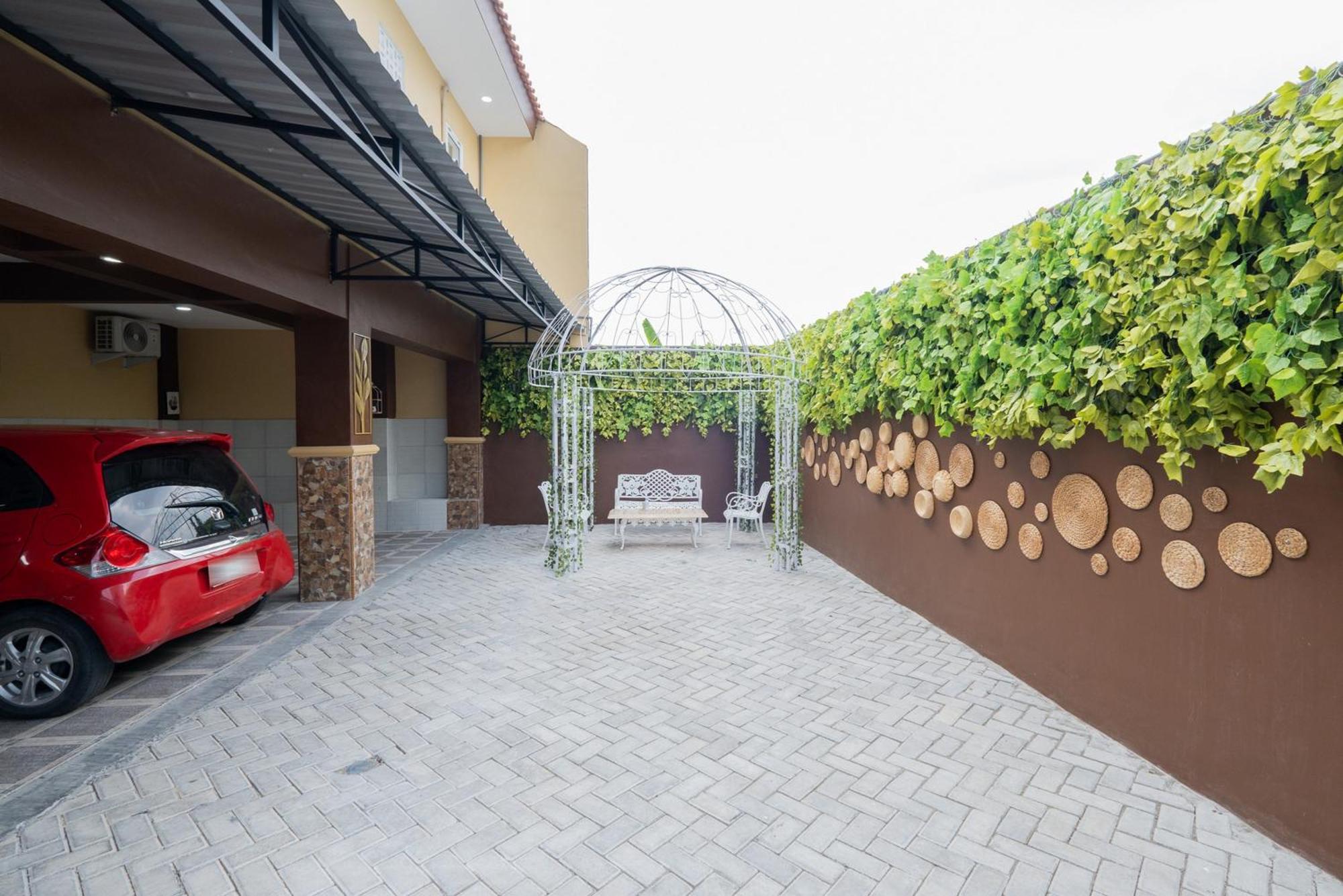 Reddoorz Syariah Near Rsud Dr Iskak Tulungagung Hotel Kedungwaru Luaran gambar
