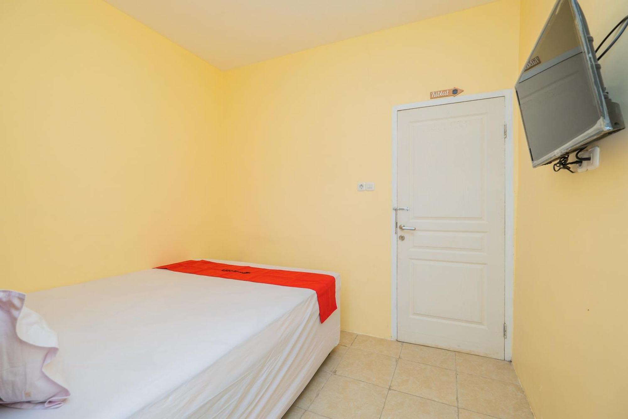 Reddoorz Syariah Near Rsud Dr Iskak Tulungagung Hotel Kedungwaru Luaran gambar