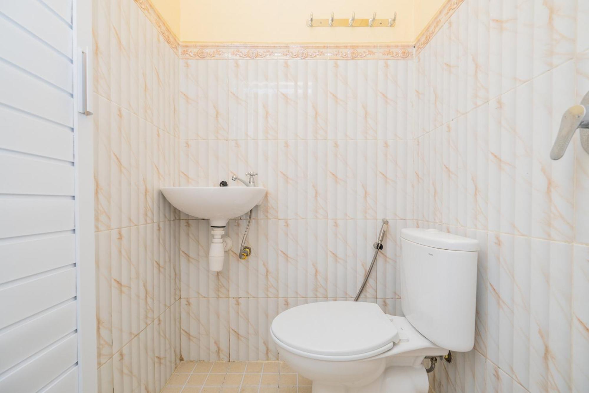 Reddoorz Syariah Near Rsud Dr Iskak Tulungagung Hotel Kedungwaru Luaran gambar