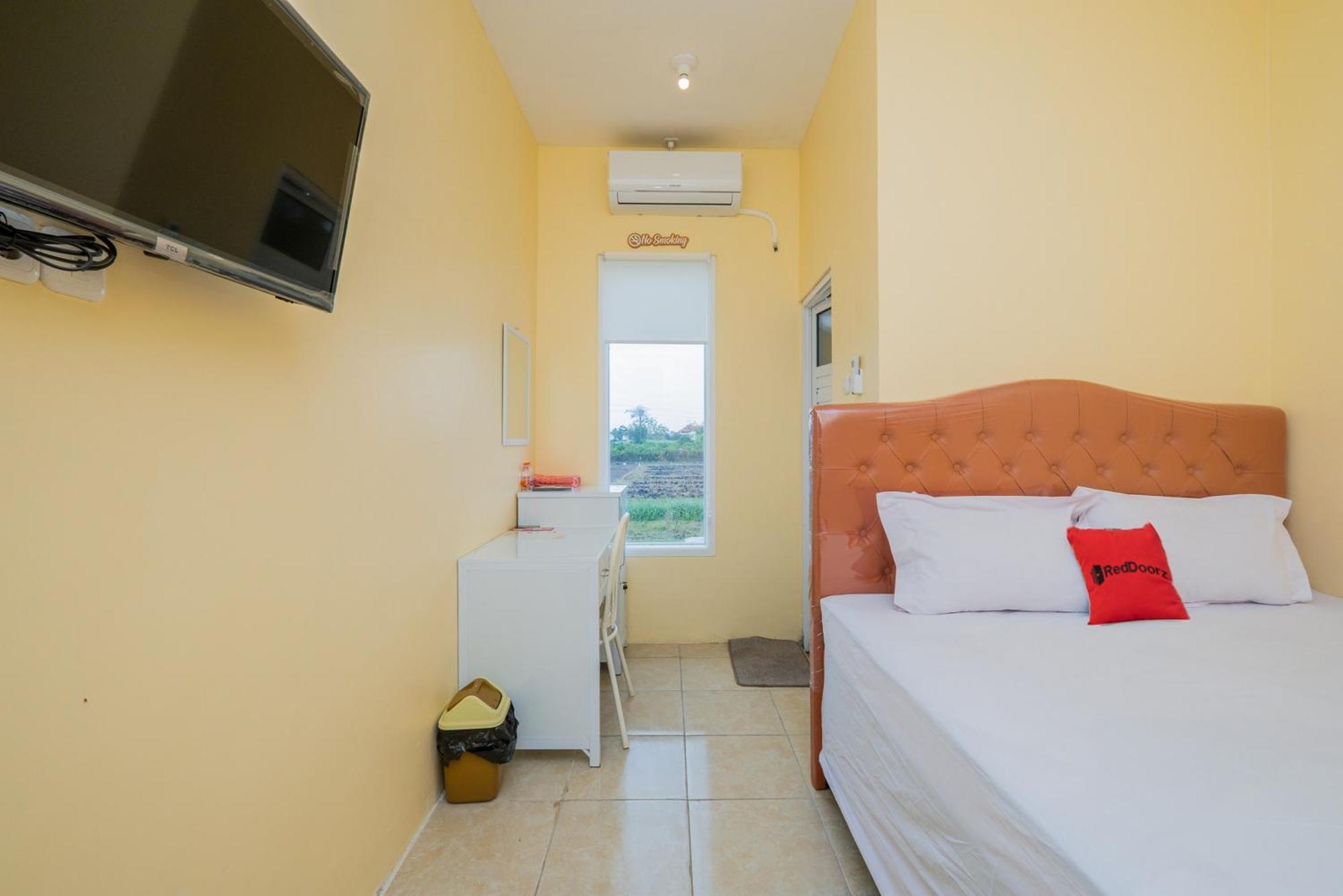 Reddoorz Syariah Near Rsud Dr Iskak Tulungagung Hotel Kedungwaru Luaran gambar